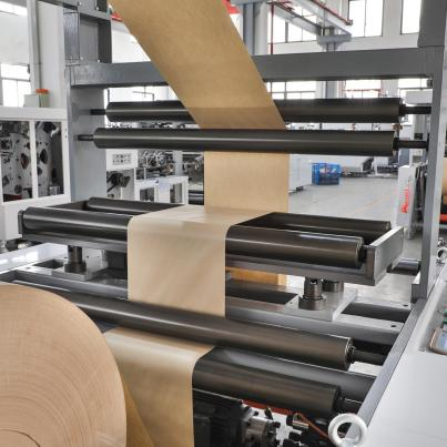 How does a sheet folding machine work?